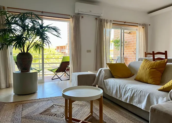 Alvorhome アパート